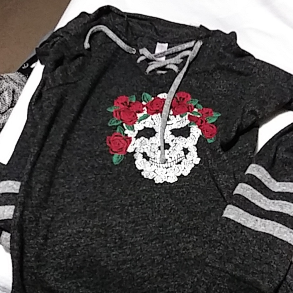 Juniors skull with roses sweater